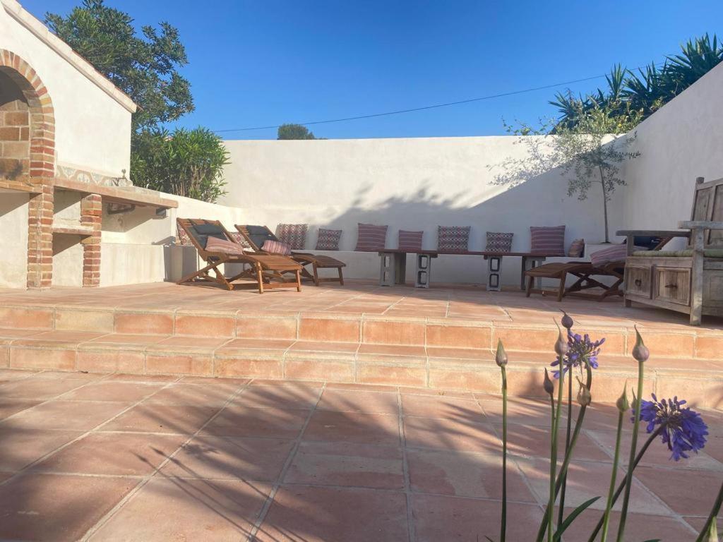 Beautiful Villa With Pool, Barbecue, And Garden Γιαβέα Εξωτερικό φωτογραφία